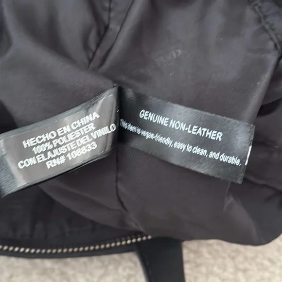 Kenneth Cole Reaction Bag - Picture 9 of 9